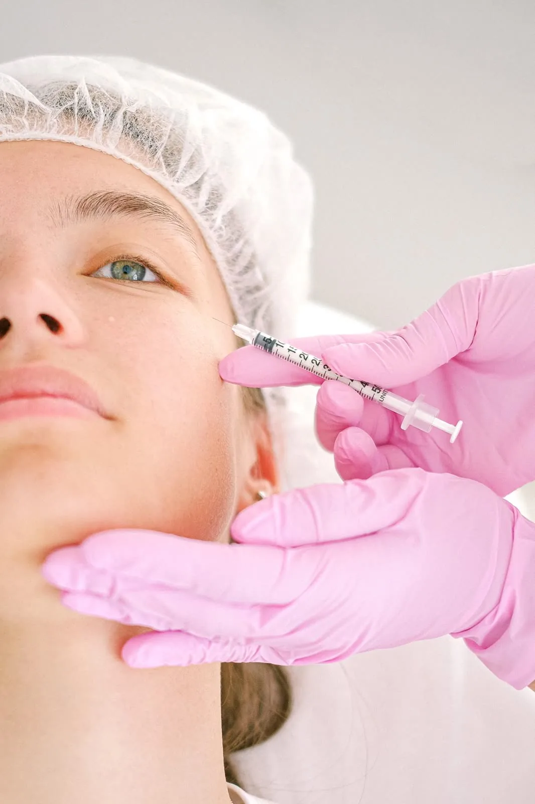 Cosmetic facial injection treatment, illustrating Botox in Barrie at Simcoe Cosmetic Clinic