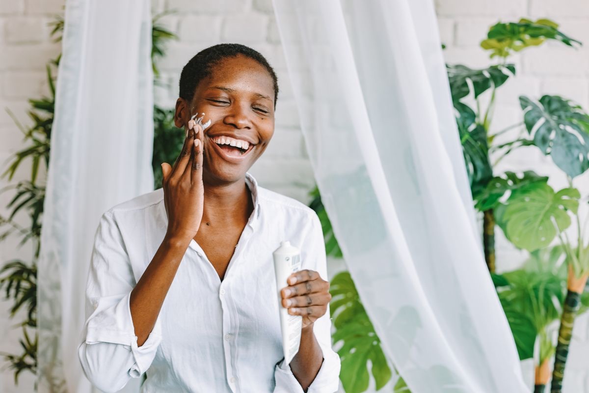 Non-Surgical Facelift: What to Know about HIFU